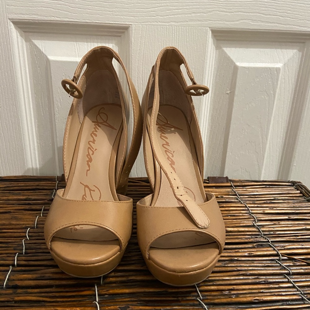 Tan heels